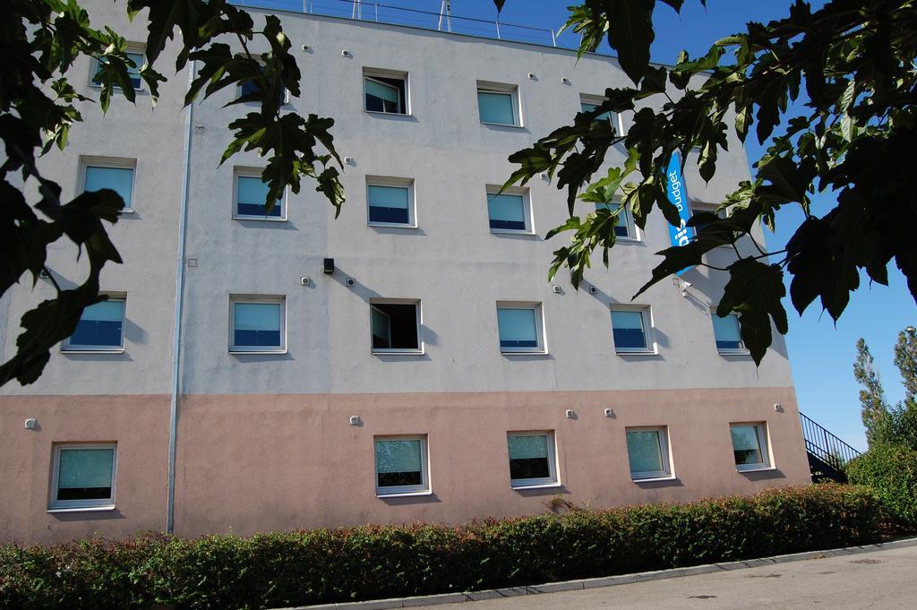 Ibis Budget Marseille Vitrolles فيتروي المظهر الخارجي الصورة