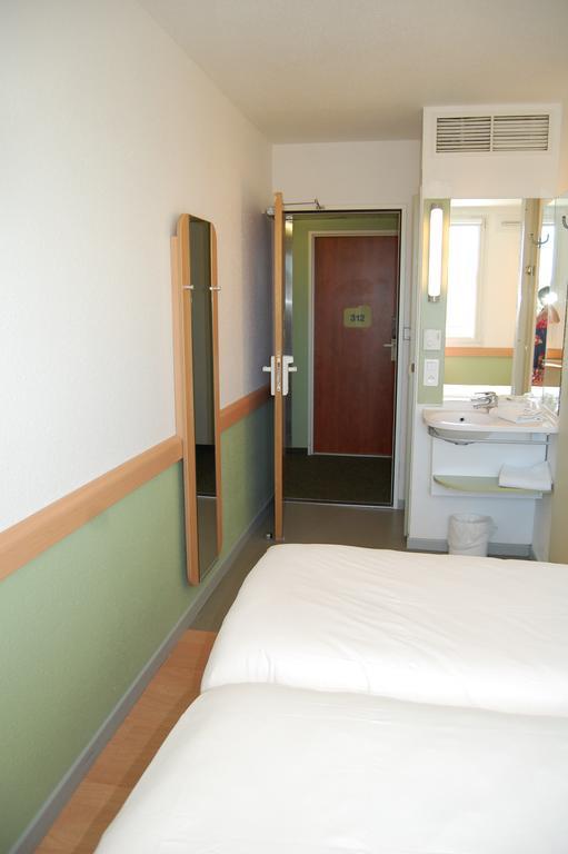 Ibis Budget Marseille Vitrolles فيتروي الغرفة الصورة