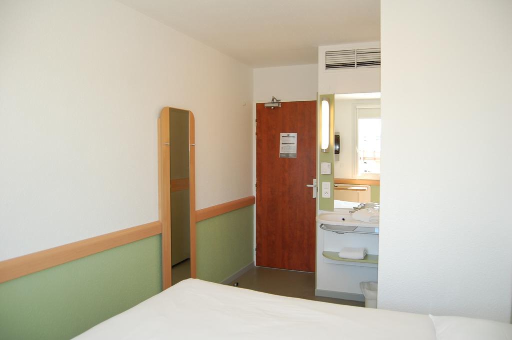 Ibis Budget Marseille Vitrolles فيتروي الغرفة الصورة